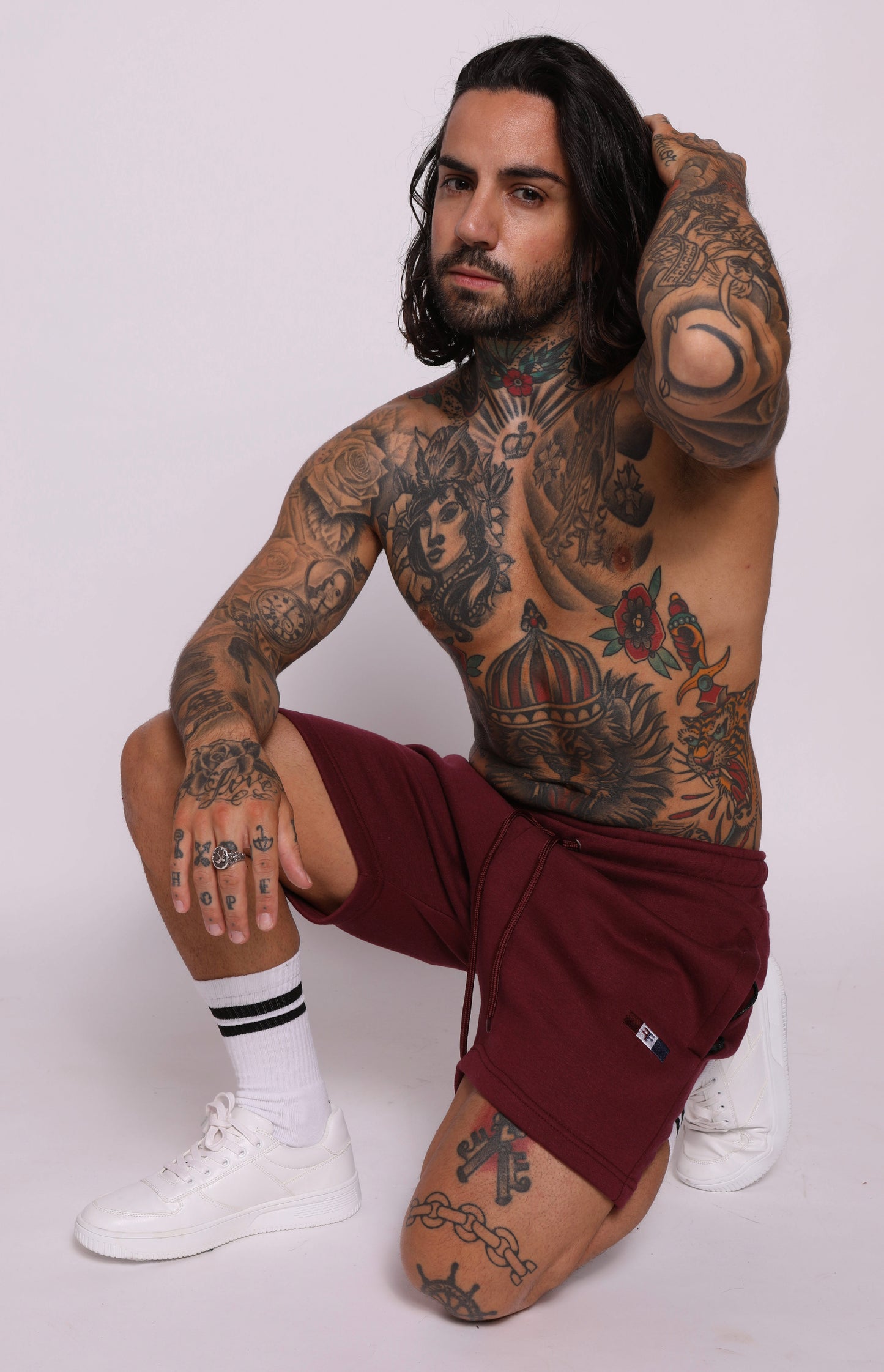 tapered fit zipper short - Burgundy